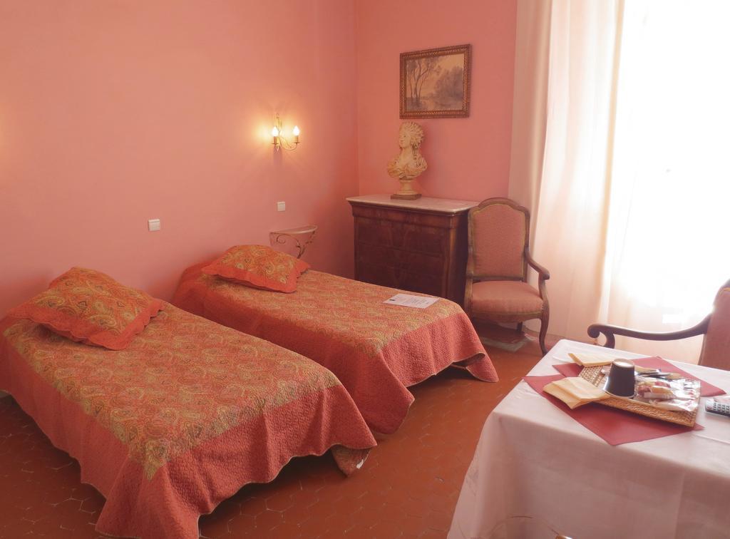 Hotel L'Oustau Marseille Room photo